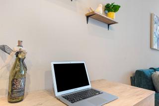 Heart of Irvine *Luxury Apt w/Pool & Gym* - 8