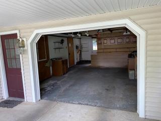 2 bedroom home in a quiet neighborhood - 2