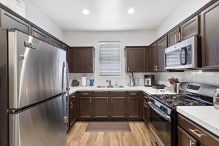 Spacious Place 8 Mins To Disneyland *FREE Parking* - 3