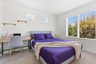 Bright Private Room | Central OC by Irvine & Beach - 0