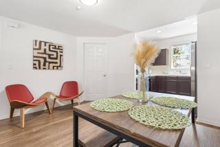 Bright Private Room | Central OC by Irvine & Beach - 1