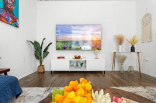 Relaxing Private Room | Heart Of Orange County - 4