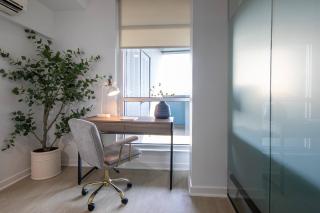 Stylish Santa Monica Apt Free Parking & Wi-Fi - 4