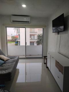 Departamento en el corazón turístico de Manzanillo - 2