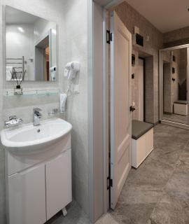 City Deluxe Apartments - 7