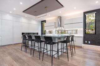 Ultra Luxe Estate With Pool and Stunning 360 LA Views - 5