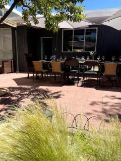 Agradable casa con Tina de agua Caliente y Piscina - 2