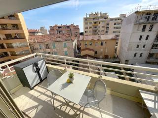 Studio terrasse bord de mer - Garage - Central - 3