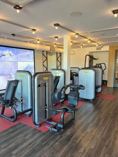 Wake Up to Waves – Beachside Bliss In Santa Monica - 6