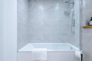 Flat 38, Axis - Leeds City Centre, Roof Terrace, Free Parking - 6