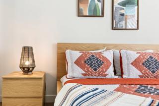 5 Star 1BR Apartment w/ Free Parking & Fast WiFi - 8