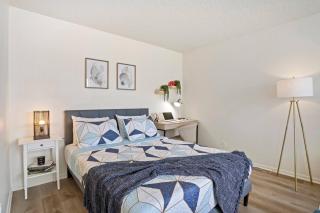 5-star West Hollywood Living | Modern & Central - 9