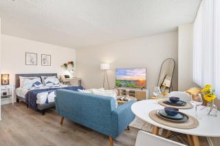 5-star West Hollywood Living | Modern & Central - 5