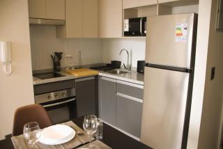 HOM I Wifi Piscina Parking Cowork Metro Almagro - 7