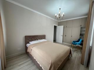 S CLUB с видом на Триумфальную Арку - 2