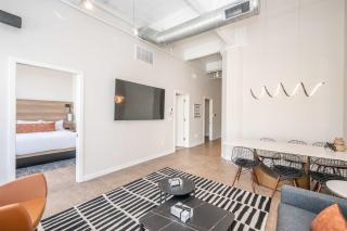 The 333 Suites - For 24 Guests - 3