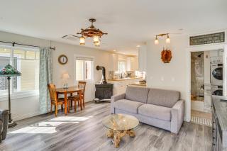 Long-Term Retreat on Catalina Island with Golf Cart! - 3