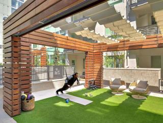 5-Star West Hollywood Living | Modern & Central - 6