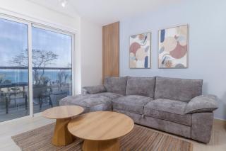 Surfside Beach Front Suites by Playa Caracol Resorts - 5