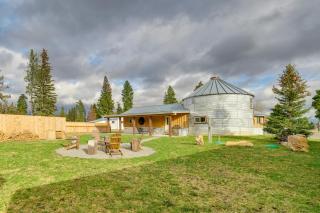 Mtn-View Retreat with Yard 4 Mi to Dtwn Lincoln - 0