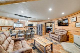 Mtn-View Retreat with Yard 4 Mi to Dtwn Lincoln - 9