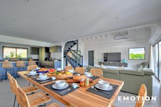 New Seaside Elegance Luxury Villa in Oyster Pond - December 2024 renovated - 3