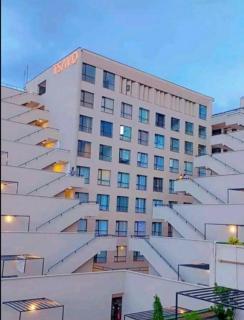 cate havens - Nairobi - 2