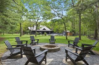 Wainscott Woods by Rove - Luxe 5BR Estate with Pool - 6