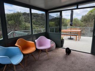 Your Coastal Retreat in The Cove, Coopers Beach - 9