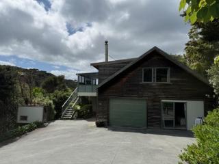 Your Coastal Retreat in The Cove, Coopers Beach - 6