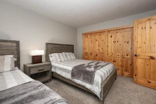 Meadow Ridge Court 8 Unit 6 - 2