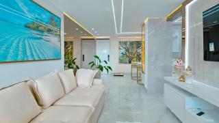 Apto Alto Padrao com Garagem e Piscina na Graca - 2