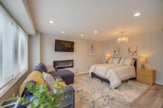 Cozy 12th-Floor Studio with Lake Erie Views! - 0