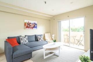 Sunny Isles 1 Bedroom Free Parking Close to Beach - 7