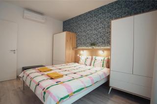 Boutique Apt with free swimming pool and parking - 5