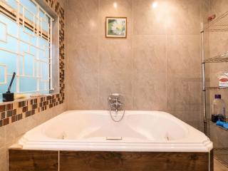 Diani Beachfront with Pool - 5