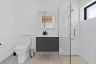 Station Bay Lodges - The Lakehouse - 5