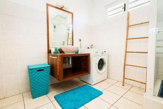 Villa au cœur des îles, piscine et vue marina du Gosier - 6