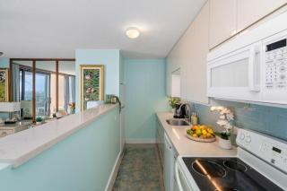 Punahoa 202 · PUN 202 Oceanfront Condo w Stunning Ocean Views - 6