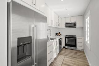 Modern 1BR • Smart TV • Near Venice Beach - 7