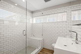 Modern 1BR • Smart TV • Near Venice Beach - 1