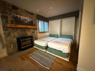 Ski In Out Snowflower 2BD Amazing Amenities - 2