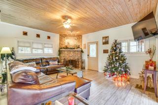 Hot Tub, Trails, Views! Little River Retreat - 7