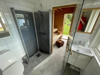 Thilens cottage by lake Bunn - 3