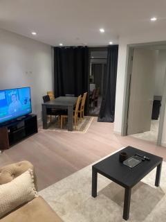 Flat 31 Dudley Court - 1