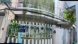 Bathtub & Big Closet Room - 4