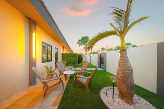 Palm Beach Sea La Vie Suites - 4