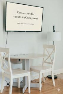 Cozy Farmhouse Apartment in Bristol 2 bed 1 bath - 9