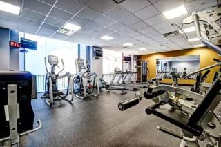 Modern Studio • Gym & Pool Table • Free Parking - 4
