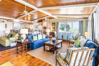 Tenth Street Retreat - 9